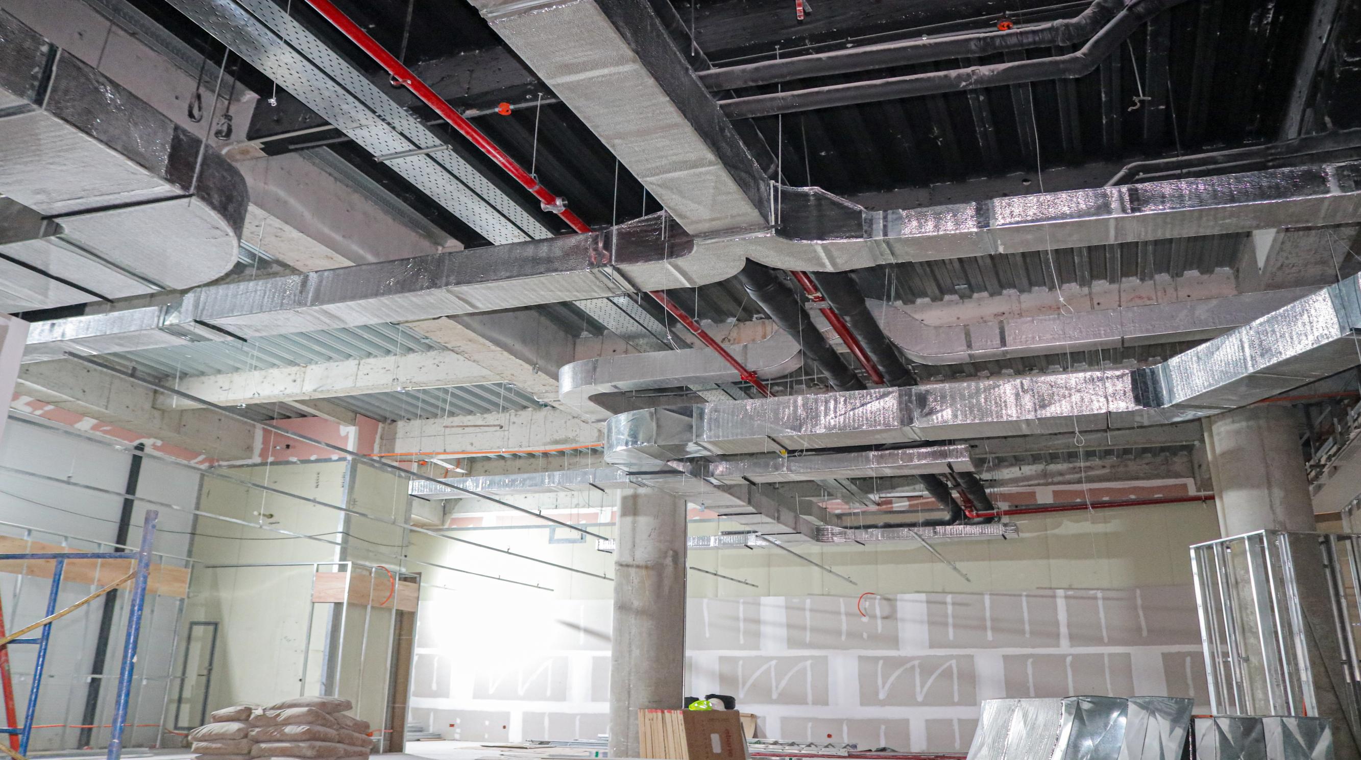 Instalación de ductos de climatización realizada por Joint Ingeniería